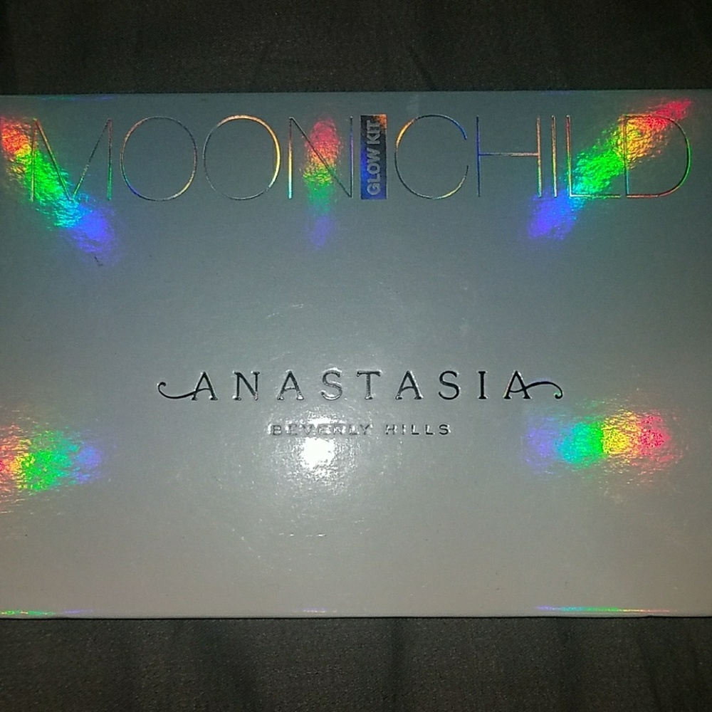 Anastasia Beverly Hills Moonchild Glow Kit